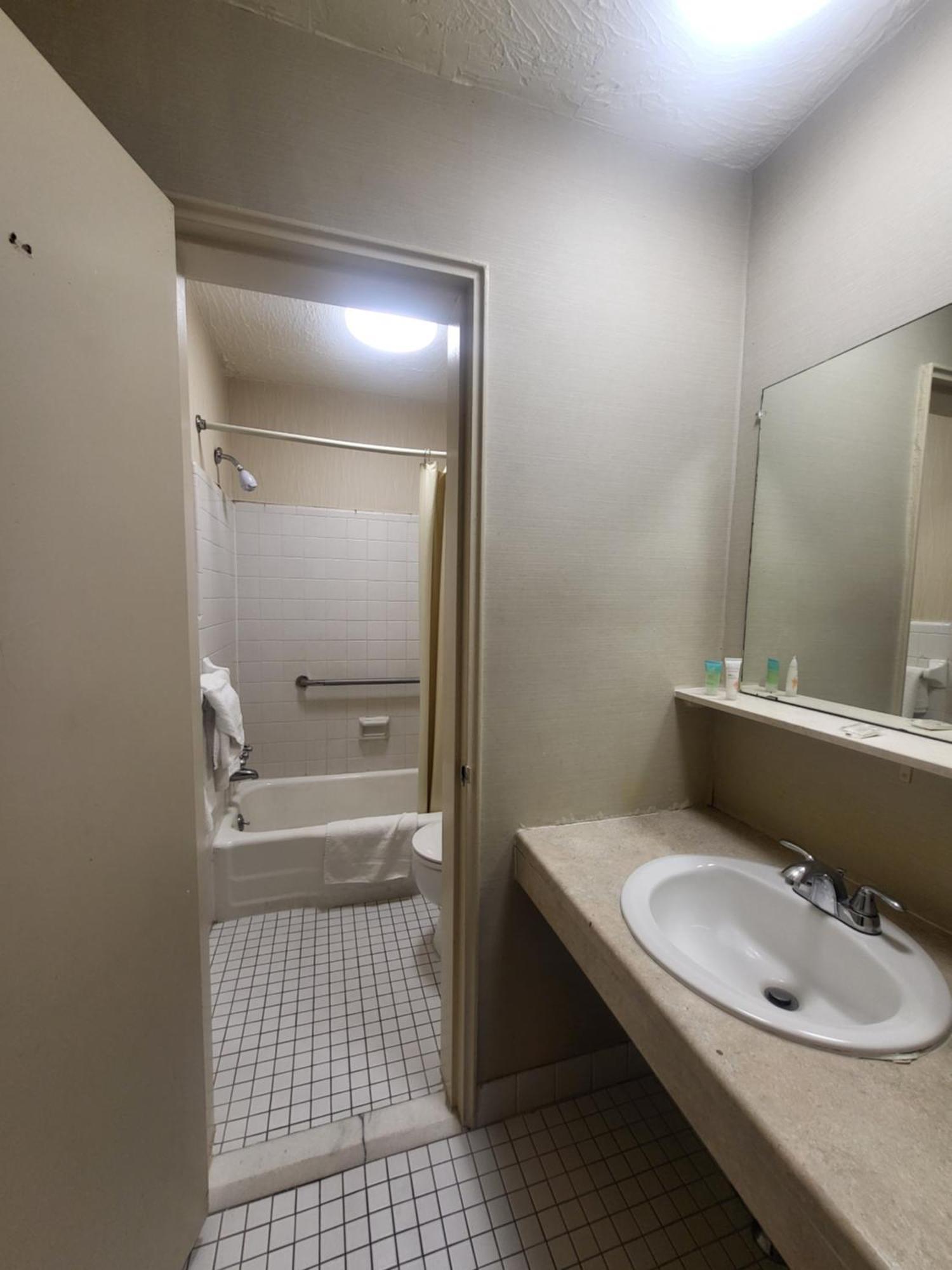 Roosevelt Inn At Roosevelt Blvd, Philadelphia, Pa Exteriör bild